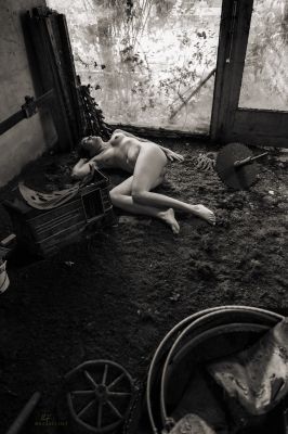 tired... / Nude  Fotografie von Fotograf Ulisses ★4 | STRKNG