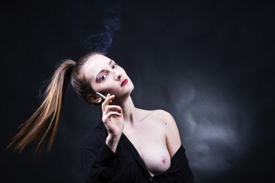 Mélissa. / Nude  Fotografie von Fotografin SCHLICKLIN ★1 | STRKNG