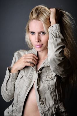 Katrin / Portrait  Fotografie von Fotograf Elmar Kraus | STRKNG