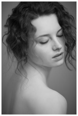 Svenja / Portrait  Fotografie von Fotograf karmatikphotography ★1 | STRKNG