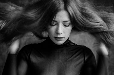 Anna G. / Schwarz-weiss  Fotografie von Fotograf Jürgen Dröge ★7 | STRKNG