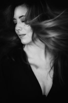 P I A / Black and White  photography by Photographer Marc Hoppe ★1 | STRKNG