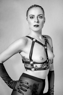 harness / Nude  photography by Photographer panzapograf | STRKNG