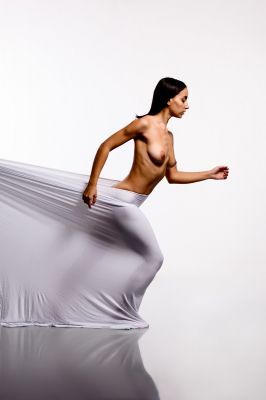 Greek Goddess / Nude  photography by Photographer Apetura Dance Photography | STRKNG