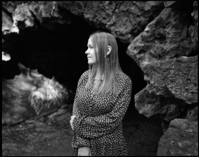 Anya (August 2020) / Portrait  Fotografie von Fotografin Natasha Buzina | STRKNG