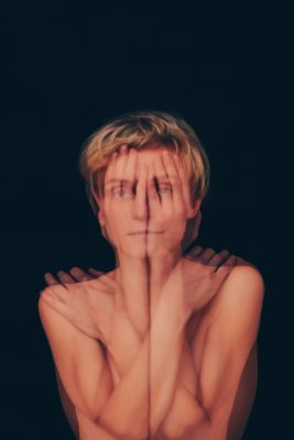 Look / Portrait  photography by Photographer Olga | STRKNG