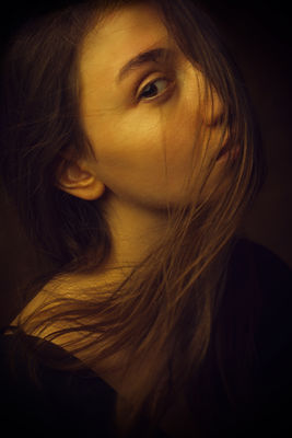 Mobina / Portrait  photography by Photographer Mehdi Mokhtari ★15 | STRKNG