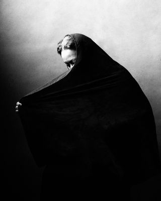 Fereshte Fereshte / Schwarz-weiss Fotografie von Fotograf Mehdi Mokhtari ★14 | STRKNG