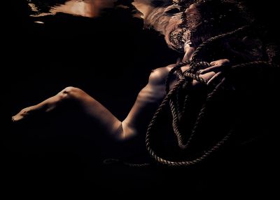 Aqua Ingravitas 6 / Nude  Fotografie von Fotograf Jose G Cano ★10 | STRKNG