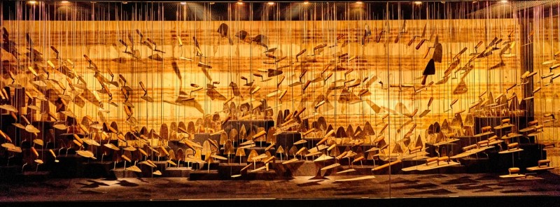 Tanz der Maurerkellen / Dance of Trowels - &copy; Klaus Lüder | Abstract