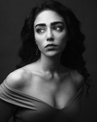 Anna / Portrait  Fotografie von Fotograf Hamidreza Sheikhmorteza ★15 | STRKNG