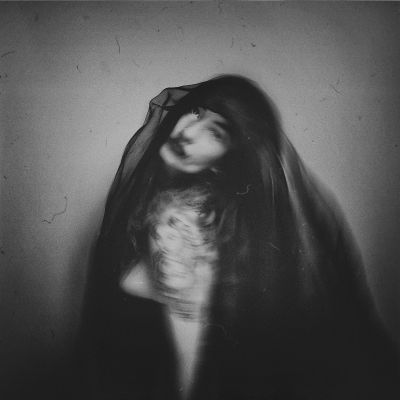 from seriess 'The Soul In Monochrome' / Portrait  Fotografie von Fotografin MWeiss ★2 | STRKNG