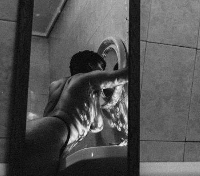 Mirror Mirror / Nude  Fotografie von Fotografin Raquel Simba ★4 | STRKNG