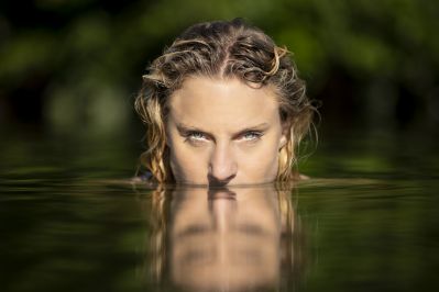 Eyes in Water / Fine Art  Fotografie von Fotograf Moments of Memories | STRKNG