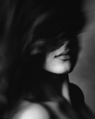 Raha / Portrait  photography by Photographer Reza shamszadeh ★3 | STRKNG