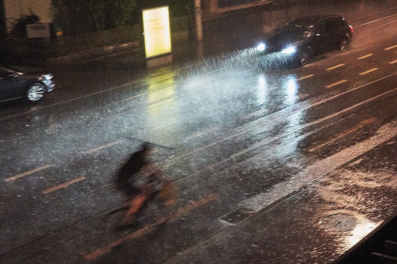 Through the Storm - &copy; Matthias Lüscher | Street