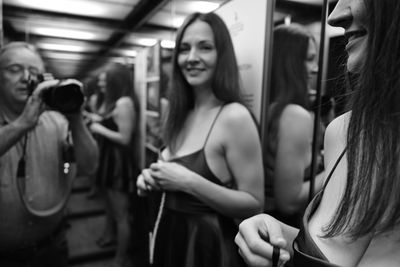 Modelshooting in an elevator / 2025-06-07 Modelshooting in an elevator / Black and White photography by Photographer the model photograph ★7 | STRKNG