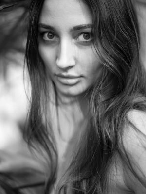 Portrait in Blackandwhite / Portrait  Fotografie von Fotograf the model photograph ★6 | STRKNG