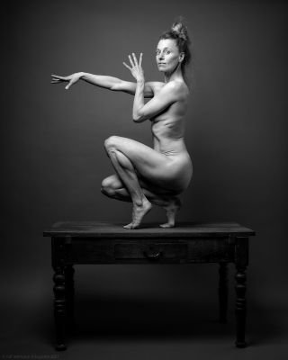 Tabletop / Nude  photography by Photographer Ralf Lehmann | STRKNG