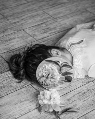 Peony aroma / Konzeptionell  Fotografie von Fotografin Zitta Kalmykova ★1 | STRKNG