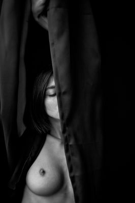 Irina / Portrait  Fotografie von Fotograf Jürgen Neitsch ★7 | STRKNG