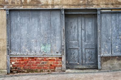 Old Irish Shop / Lost places  Fotografie von Fotograf John Harrop ★1 | STRKNG