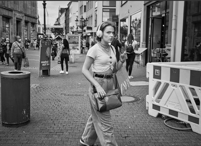 der blick / Street  photography by Photographer Rolf Marx | STRKNG