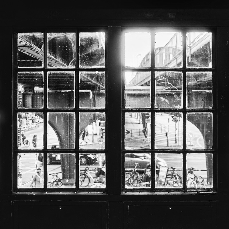 Berliner Fenster - &copy; Heiko Westphalen | Schwarz-weiss