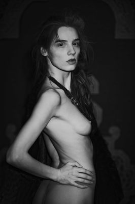 Muse Carla / Portrait  Fotografie von Fotograf Stephan Joachim ★18 | STRKNG