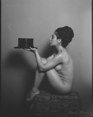 The dreaming of a Hat / Nude  photography by Photographer Jürgen Hegner ★1 | STRKNG