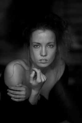 Joelle / Portrait  Fotografie von Fotograf Andreas Wilhelm ★3 | STRKNG