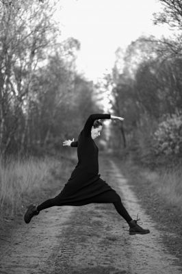 In the jump / Menschen  Fotografie von Fotograf Wendelin Kipping ★3 | STRKNG