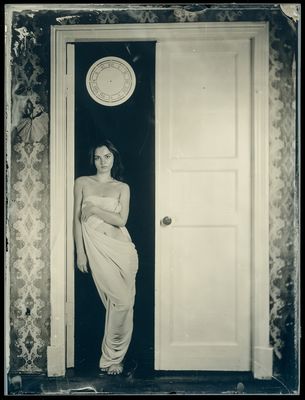 Waiting on the doorstep of timelessness / Conceptual  photography by Photographer Pablo Fanque’s Fair ★8 | STRKNG