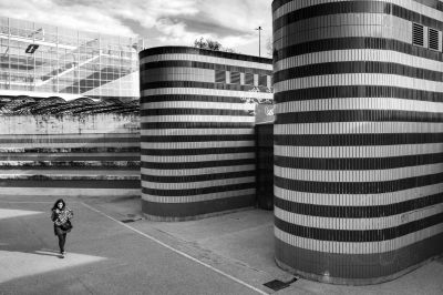 Untitled / Street  Fotografie von Fotografin Deborah Swain ★1 | STRKNG