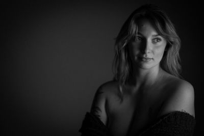 Vanessa / Portrait  Fotografie von Fotograf Moritz Herrmann | STRKNG