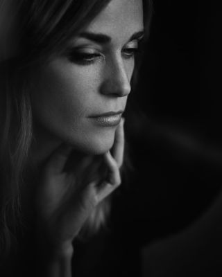 How do I say goodbye / Schwarz-weiss  Fotografie von Model noemipn13 ★14 | STRKNG