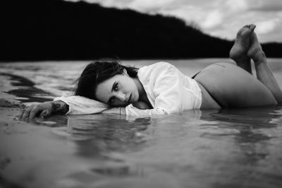 Dea dell'acqua / Portrait  photography by Photographer ruhrboudoir by Andreas | STRKNG