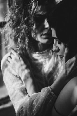 Close / Black and White  photography by Photographer Cristian Trippel ★8 | STRKNG