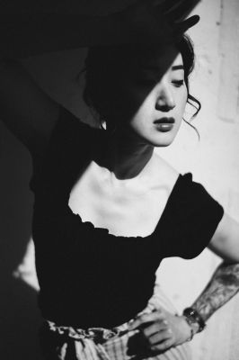 Yen / Black and White  photography by Photographer Cristian Trippel ★17 | STRKNG