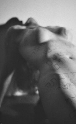 Kati / Black and White  photography by Photographer ELDARK PHOTOGRAPHY ★3 | STRKNG
