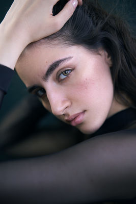 Neda / Portrait  photography by Photographer Morteza khobzi ★10 | STRKNG