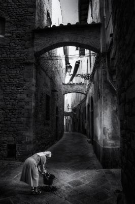 Pistoia Toskana / Street  Fotografie von Fotograf Frank Andree ★1 | STRKNG