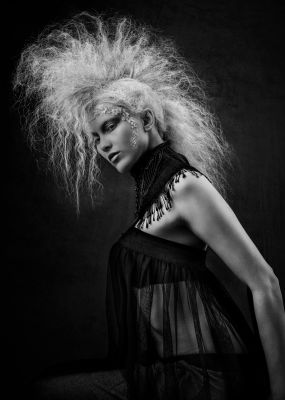 Punk Avantgarde / Portrait  photography by Photographer Stefan Dokoupil ★5 | STRKNG