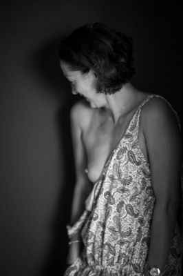 Damla is embarrassed / Nude  Fotografie von Fotograf SiD | STRKNG