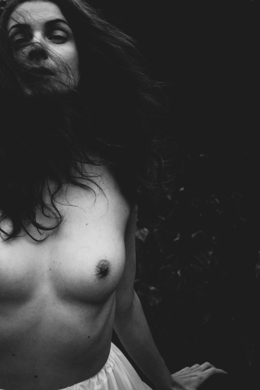 straight - &copy; Madeleine Kriese | Nude
