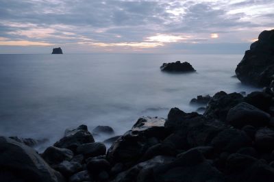 Sonnenaufgang Liparische Inseln / Landscapes  Fotografie von Fotograf Jonathan Trautmann ★1 | STRKNG