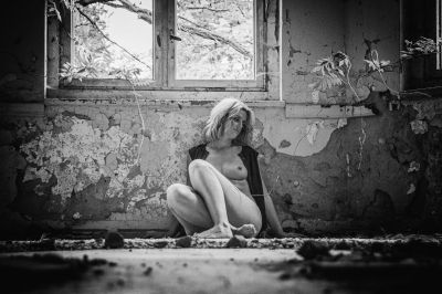 Waiting for the night / Nude  photography by Photographer tales_of_cleo84 ★1 | STRKNG