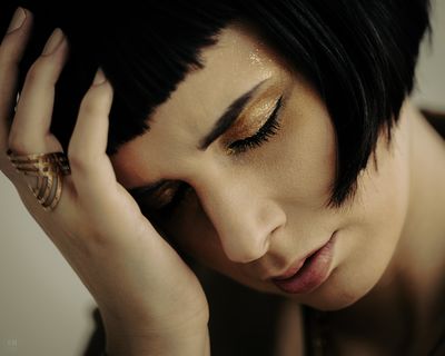 Deep Thoughts / 2023-03-26 Deep Thoughts / Portrait photography by Photographer Swen Muenstermann ★6 | STRKNG