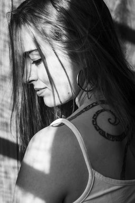 in natural light / Portrait  Fotografie von Fotograf Claudio Naviganti ★2 | STRKNG