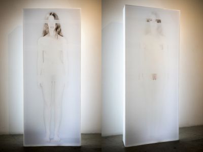 Nothing to See Here  2015  Lenticular mounted on custom acrylic light box.  72&quot; x 30&quot; x 8&quot; Unique / Fine Art  Fotografie von Fotograf Gershon Kreimer ★5 | STRKNG